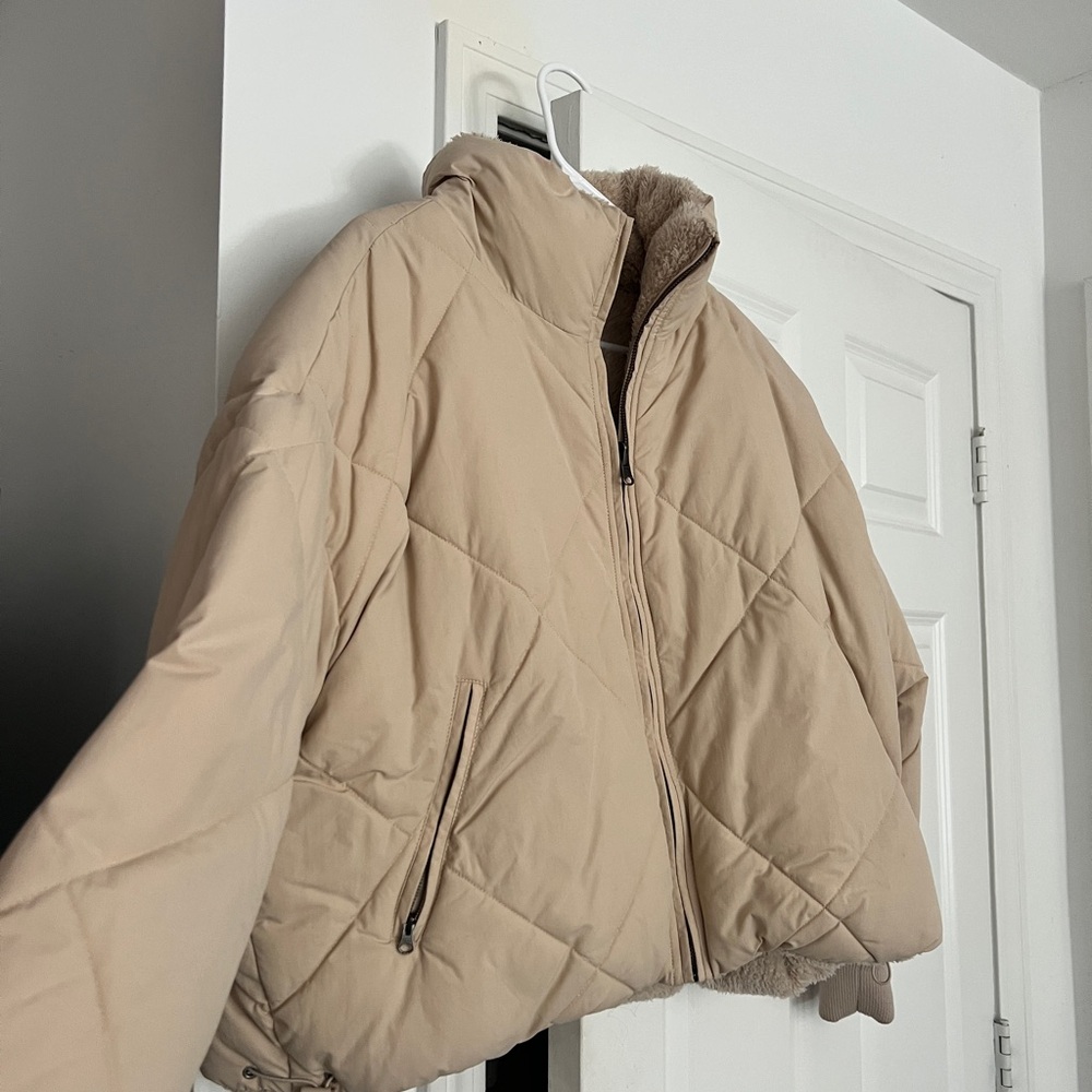 American Eagle Outfitters Beige Puffer Jacket